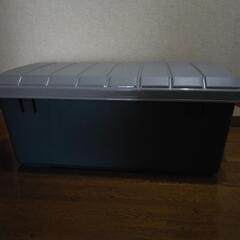 三重県　名張市　アイリスオーヤマ 収納 RV BOX 800　ケース