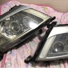 c25 セレナ　ワンオフヘッドライト　ジャンク品