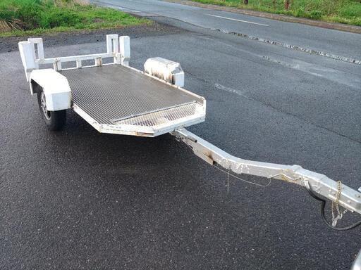 自家製？敷地内用トレーラー！
