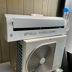 2020年製のルームエアコン 冷房/暖房：6畳程度  新冷媒R32東芝 RAS-2210TM-W シリーズ シンプル＆快適エアコン 2020年製のルームエアコン 冷房/暖房：6畳程度 新冷媒R32東芝 RAS-