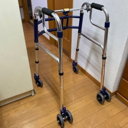 歩行器