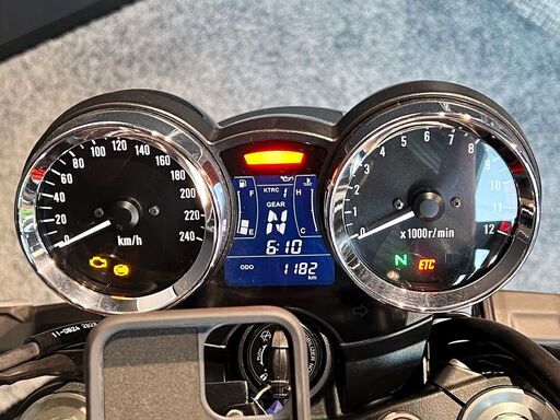 極美車/走行1,182km】 カワサキ Z900RS 50周年アニバーサリーモデル