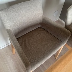 ダイニングテーブル セット <テーブル135cm、 椅子2台、ベンチ> 傷なし