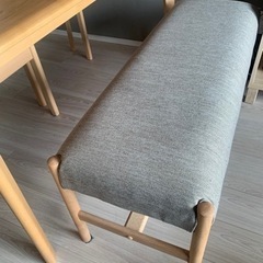 ダイニングテーブル セット <テーブル135cm、 椅子2台、ベンチ> 傷なし