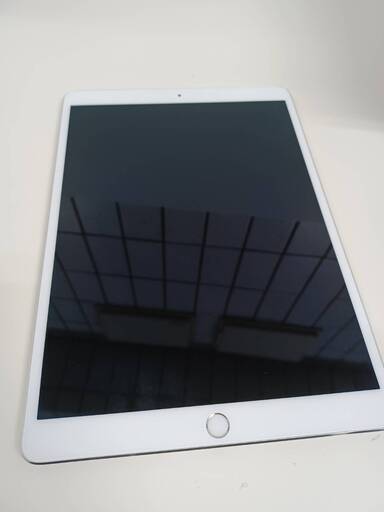 Wi-Fiモデル】iPad Pro 10.5インチ MQDW2J/A (A1701) 64GB