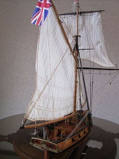 帆船模型完成品 ハンター　－飾れば部屋の雰囲気が一変－