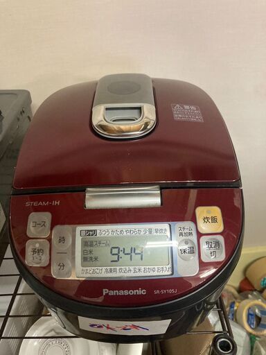 ☆中古￥9,800！Panasonic　パナソニック　5.5合スチームIH炊飯ジャー 家電　2016年製　SR-SY105J型　【BE128】