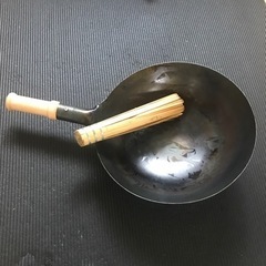 片手中華鍋(打ち出し製法)30cm 竹製さらさ付き