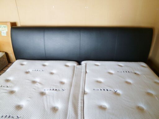 ニトリ クイーンベッド マットレス付き 幅176×奥行218×高さ81cm クイーンサイズ 寝具 家具 ベット 苫小牧西店