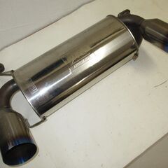 日産Z33フェアレディZ前期用 バーションST 6MT FGK/フジツボ製マフラー レガリスR(98R00803)　テールのみ（パイプ部欠品）