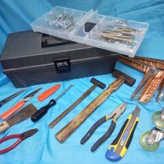 工具箱、工具、部品、ネジ、