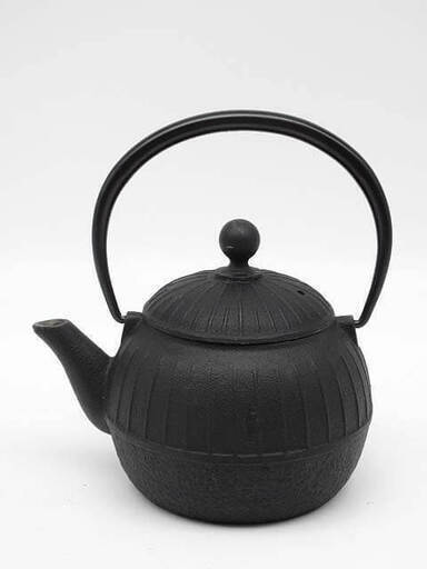 ss5058　盛栄堂　南部鉄器　急須　千草　黒　ツル付き　お茶　鉄分　きゅうす　鉄瓶　鉄急須　伝統工芸品