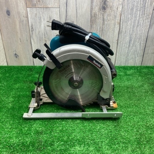 中古品△マキタ 190mmライト付キワ切り丸のこ 5840BA△C△IT77G94OADVS