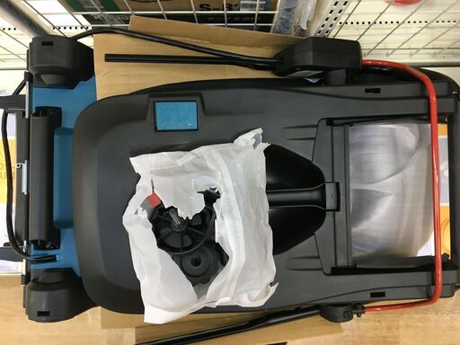 マキタ MLM432DZ 充電式芝刈機 未使用品 箱無し 店舗展示品 本体のみ