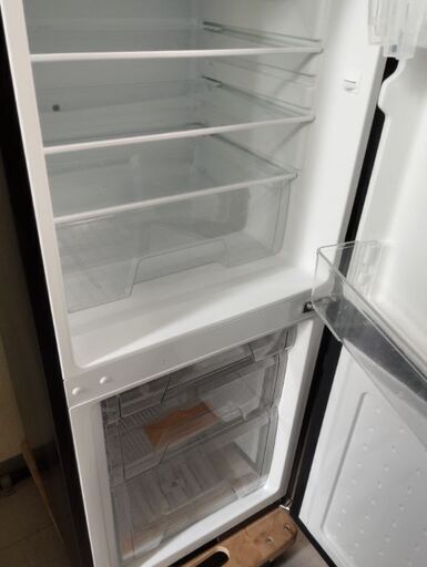アイリスオーヤマ 冷蔵庫 142 L 2022年製 別館においております
