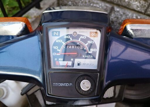 ホンダ スーパーカブカスタム50 角目４速 75cc | real-statistics.com