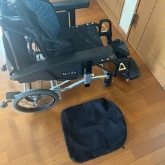 【お話し中】日進医療器／介助式車椅子　ティルト＆リクライニング 低床 お話し中】日進医療器／介助式車椅子 ティルト＆リクライニング 低床