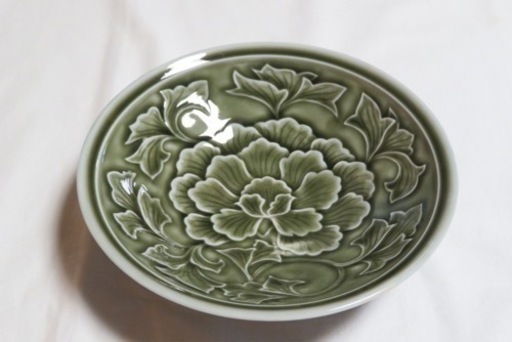 中皿（牡丹）