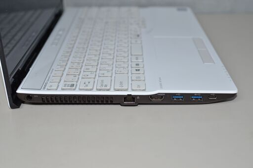 中古美品ノートパソコン Windows11+office 富士通 AH55/D3 core i7