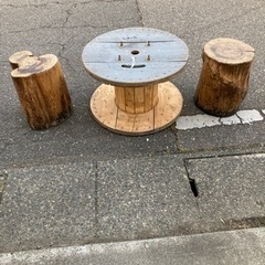 丸太の椅子＆ケーブルドラムテーブルセット╰(*´︶`*)╯♡もうこれだけでオシャレインテリアになります╰(*´︶`*)╯♡ 丸太の椅子＆ケーブルドラムテーブルセット╰(*´︶`*)╯♡もうこれだけ