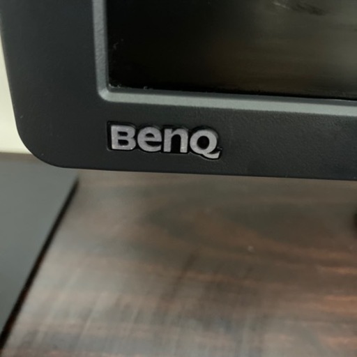 BenQ 144Hz モニター　ゲーミングモニター　モニターアーム付き