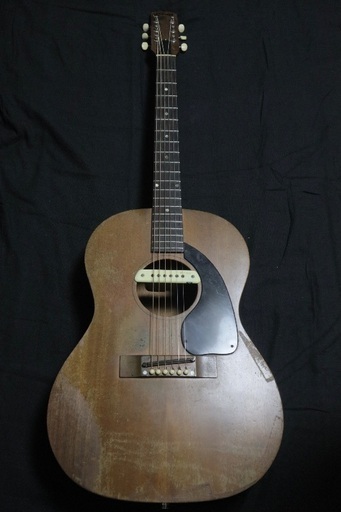 Gibson B-15 6/11までに買取していただけたら5000円値引きします。