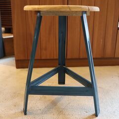 journal standard(ジャーナルスタンダードファニチャー)のスツールです