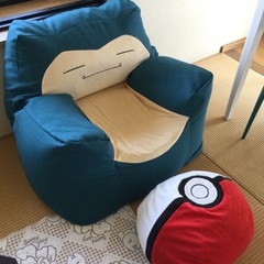 カビゴン ビッグソファー モンスターボールオットマン付き