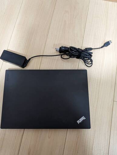 ノートパソコン　Lenovo ThinkPad X260 (第六世代 core i5)
