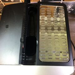 デロンギ ESAM2200SJ 全自動コーヒーマシン エスプレッソ式 1.8L 中古 