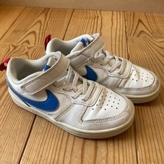 NIKE ナイキ　スニーカー　18.0cm