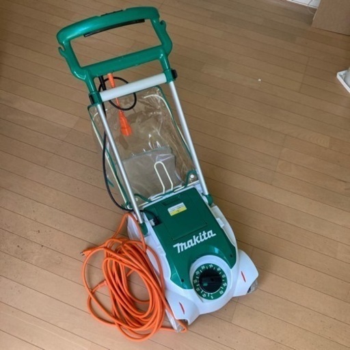 マキタ　電動芝刈機230mm