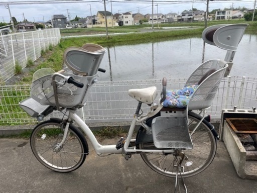 【早い者勝ち】ブリジストン 3人乗り 自転車 引取り限定 ヘルメット1個付き