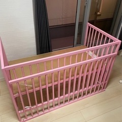 ベビーベッド　IKEA ピンク