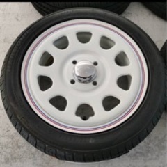 タイヤホイール４本セット　デイトナホワイトホイールです　無キズ　バリ山