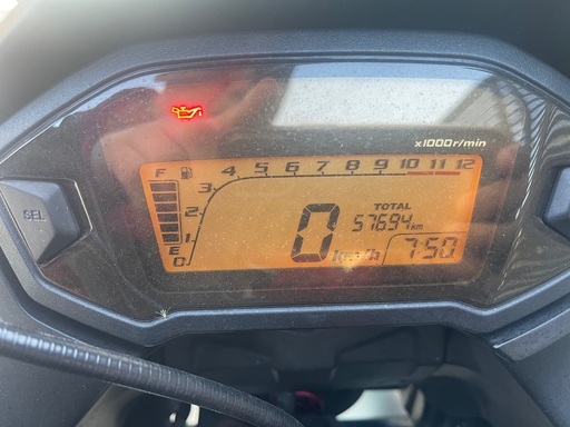 値下げなし、他サイト掲載中】ホンダ 400X バイク