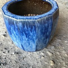 火鉢（青）　陶器製　直径24cmくらい 高さ30cmくらい 