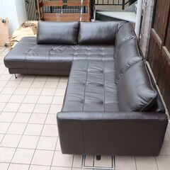Leatherworld(レザーワールド)のLXコレクション 総本革カウチソファー。スタイリッシュでスッキリとしたデザインありながらゆったりとしたシートのモダンなレザーコーナーソファーです♪DE342