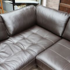 Leatherworld(レザーワールド)のLXコレクション 総本革カウチソファー。スタイリッシュでスッキリとしたデザインありながらゆったりとしたシートのモダンなレザーコーナーソファーです♪DE342