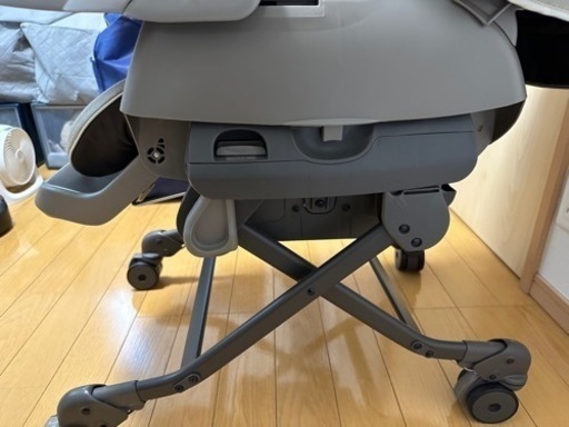 ネムリラ】コンビのフード付き電動ハイローチェア（再度お値下げしま