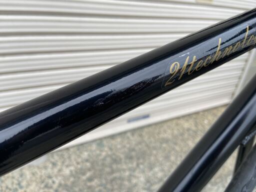 美品 クロスバイク 700 x 28C 6段ギア（シマノ製）マットブラック 
