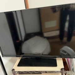 2019年製　ドウシシャ　テレビ　32型　