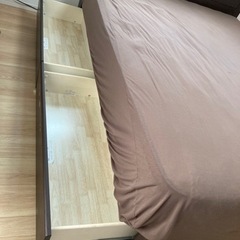 ワイドダブルベッド　ニトリ