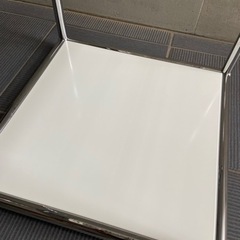 USM ハラー　サイドテーブル