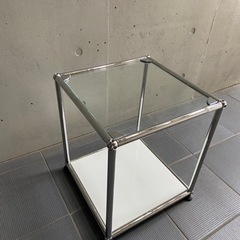 USMハラー サイドテーブル usmハラー サイドテーブル ピュアホワイト 美品 - メルカリ