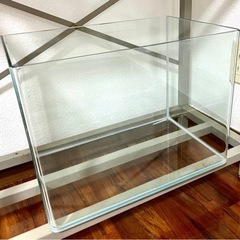 値下げ交渉、愛知県西部、三重県北部、岐阜南部なら配達可能！有り！GEX60ｃｍ曲げガラス水槽セット（バラ売り可） 値下げ交渉、愛知県西部、三重県北部、岐阜南部なら配達可能！有り