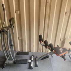 【直接引取限定】トレーニング器具 まとめ売り ベンチプレス トレーニングベンチ 懸垂マシン エアウォーカー 腹筋マシン 筋トレ用品