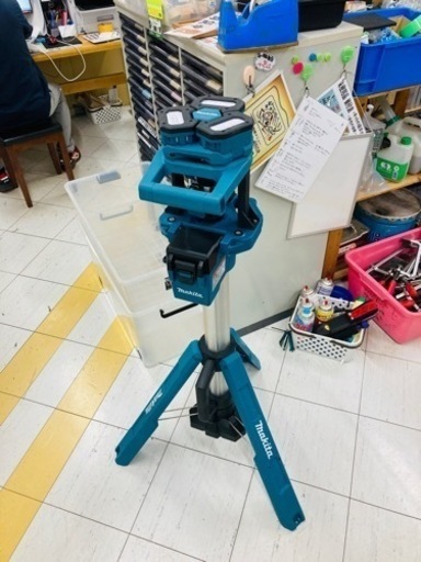 中古品●makita充電式タワーライトML814●レジ●IT1ODFQSW8L4