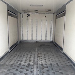 No.777 保冷バン 2t 車 アルミ 箱 バイク 倉庫 トラック コンテナ 米