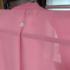 プリティピンク　夏の着物　絽　１つ紋　色無地　しつけ糸付き